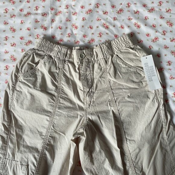 URBAN OUTFITTERS - BDG Y2K Cargo Parchute Pants - Picture 7 of 7